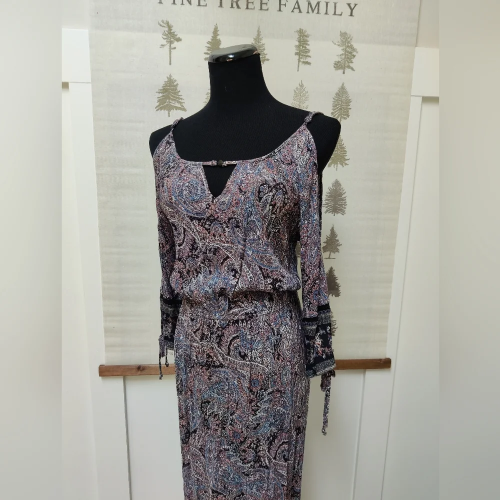 American Eagle Paisley Cold Shoulder Maxi Dress - Size M - Picture 6 of 12